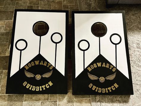 Harry Potter Props, Harry Potter Theme Birthday, Diy Harry Potter, Cornhole Designs, Harry Potter Bday, Harry Potter Theme Party, Festa Harry Potter, Anniversaire Harry Potter, Harry Potter Style