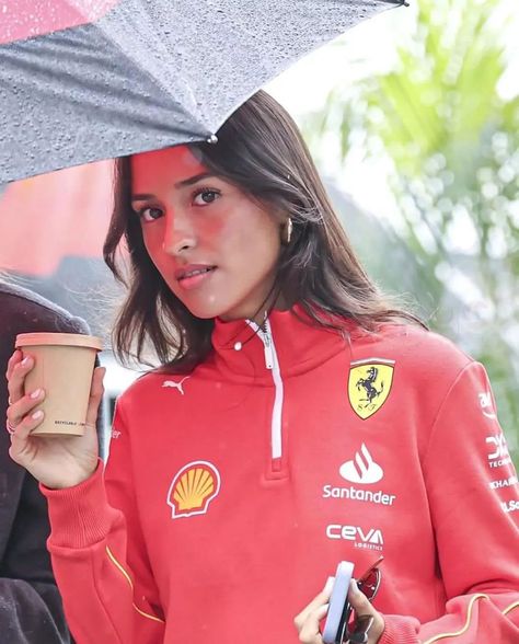 Alex in Canada 📸 @yveshou93 Alexandra Malena, Canadian Grand Prix, Queen Alexandra, Women Essentials, I Love Girls, Pretty Selfies, Just Girl Things, Style Icons, Ferrari