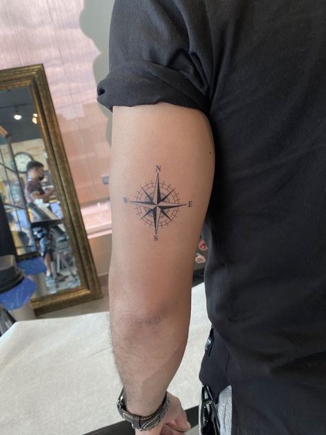 Find Your True North Tattoo, Men’s Simple Chest Tattoos, Compass Tatoos Men Arm, Simple Compass Tattoo Men, Tricep Tattoo Men Simple, Men’s Compass Tattoo, Compass Tattoo Arm, Rose Des Vents Tattoo, Men Compass Tattoo Ideas