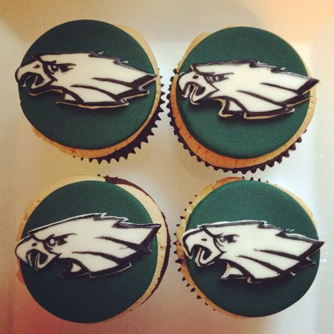 Philadelphia Eagles cupcakes Eagles Cupcakes, Surprise 40th, Philadelphia Eagles Fans, Eagles Fans, Bakery Cafe, Philadelphia Eagles, Dessert Table, Super Bowl, Eagles