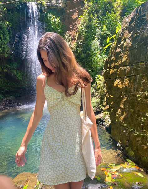 Water Fall Outfit, Waterfall Instagram Pictures, Waterfall Outfit Ideas, Waterfall Outfit, Waterfall Picture Ideas, Waterfall Garden, December Ideas, Waterfall Pictures, Dream Summer