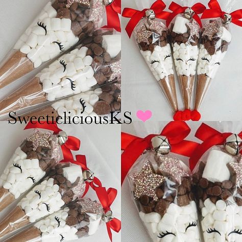 Hot Chocolate Cones Christmas, Halloween Sweet Cones, Pop Up Event Ideas, Christmas Sweet Cones, Hot Chocolate Cones, Kids Party Cups, Sweetie Cones, Chocolate Cone, Giant Christmas Ornaments