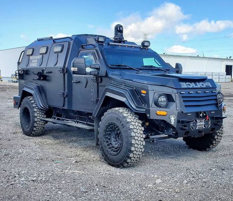 Terradyne Armored Vehicles’s Instagram profile post: “A perfect blend of automotive engineering and ballistic resistance capability. #ProtectionWithPresence” Plastic Army Men, Executive Protection, Luxury Cars Rolls Royce, Armoured Vehicles, Federal Law Enforcement, Mobile Office, Automotive Engineering, Travel Van, Army Men