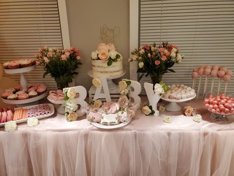 Girl baby shower idea Baby Shower Food Table Set Up Display, Dessert Table Baby Shower Girl, Baby Shower Food Table Set Up, Baby Shower Food Table, Baby Shower Desserts Girl, Baby Shower Candy Table, Baby Shower Food For Girl, Diaper Party, Baby Shower Dessert Table