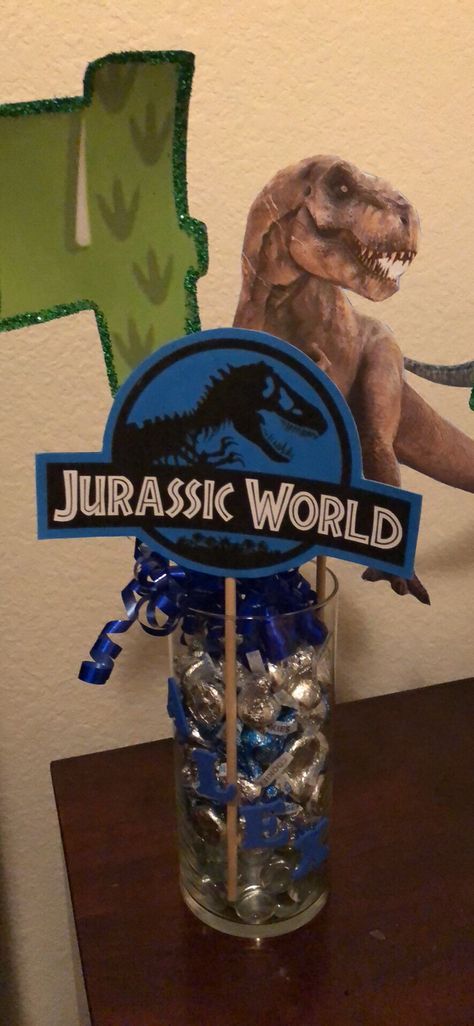 Jurassic World Party Centerpieces, Jurassic World Centerpieces, Jurassic Park Centerpieces, Dinosaur Kids Party, Jurassic Park Birthday, Dinosaur Party Decorations, 7 Birthday, Dinosaur Themed Birthday Party, Park Birthday