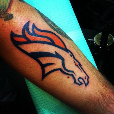 Broncos Tattoo, Denver Broncos Tattoo, Denver Broncos Wallpaper, Bronco Cheerleaders, Raiders Tattoos, Drawing Flames, Broncos Wallpaper, Broncos Cheerleaders, Denver Bronco