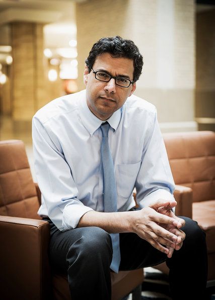 Being Mortal by Atul Gawande-believes that the medical profession’s job is to “enable well-being,” not just strive for survival. Atul Gawande, Writer Jobs, Medical Profession, Freelance Writing Jobs, Book Discussion, Writing Assignments, Writing Career, Discussion Questions, Life Care