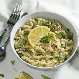 Lemon Orzo With Peas (Instant Pot) - Simple Sumptuous Cooking Lemon Orzo With Asparagus, Instant Pot Lemon Orzo, Lemon Pea Orzo, One Pot Lemon Orzo Shrimp, Orzo With Peas, One Pot Lemon Chicken Orzo Allrecipes, Gluten Free Orzo, Lemon Orzo, Jeera Rice