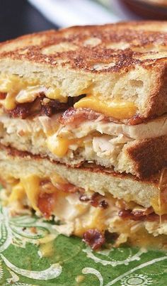 Ranch Grilled Cheese, Grilled Sandwiches, Cheese Sandwich Recipes, Bacon Sandwich, Plats Healthy, Grilled Cheese Recipes, Chicken Bacon Ranch, Bacon Ranch, Asiago