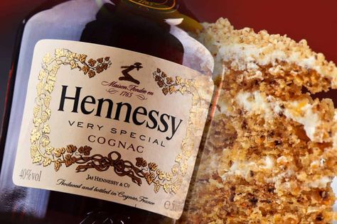 Hennessy Cake Recipe, Booze Cake, Hennessy Cake, Carrot Cake Recipe Easy, Velvet Cake Recipes, Strawberry Cake Mix, Boozy Desserts, Clam Recipes, Cake Mixture