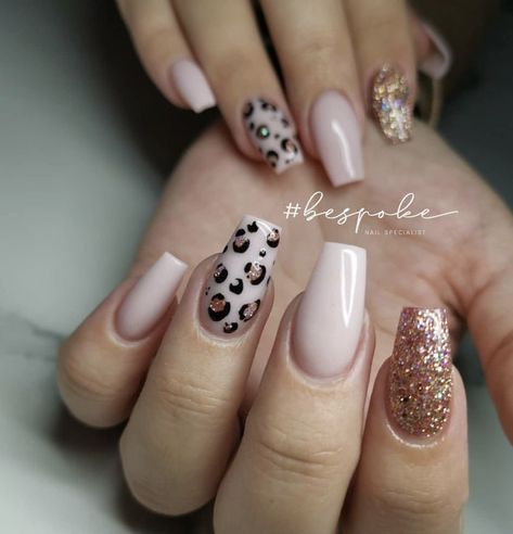 Rose Gold Cheetah Nails, Rose Gold Leopard Nails, Rose Gold Nail Design, Gold Leopard Nails, Safari Nails, Leopard Print Nail Art, Leopard Print Nail, Rose Gold Nail, Rose Gold Nails Design