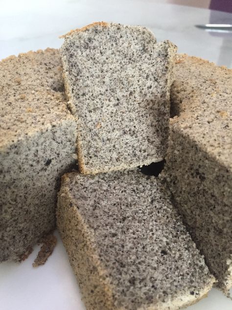 Black Sesame Chiffon Cake, Sesame Cake Recipe, Sesame Dessert, Black Sesame Cake, Indonesian Cake, Black Sesame Dessert, Chinese Bread, Black Sesame Powder, Asian Inspired Desserts