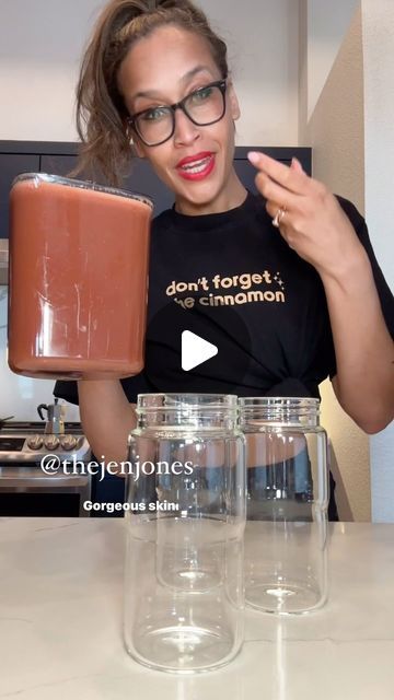 Jen Jones | Plant-Based Queen on Instagram: "@thejenjones watermelon rind juice 🍉  Juicer is the Nama J2 juicer! Use JENJONES10 at namawell.com link in bio!  Skin glow by @nevell_skin coffee oil! This is the only moisturizer I use. Grab your bottle at nevellskin.com link up top!  @dontforgetthecinnamon_  apparel out now! Grab your DFTC shirts and hats at nevellskin.com  Ingredients:  Watermelon (clean) Lime Ginger  Mint Ceylon cinnamon  The rind has sooo many benefits!!! Use it!  . . . . . #watermelonjuice #juicingforyourhealth #juiceforinflammation #igplangbased #plantbasedig #dontforgetthecinnamon   If you can’t find seeded watermelon…are you grabbing the seedless 👀👀👀🤣???" Watermelon Rind Juice Recipe, Watermelon Rind Benefits, Jen Jones Juicing, Watermelon Juicing, Healthy Elixirs, Nevell Skin, Seeded Watermelon, Mint Benefits, Watermelon Juice Recipe