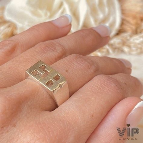 Alianzas, Anillos Iniciales, Abridores Oro 18K, Dijes personalizados, Grabados y todo tipos de joyas. www.vipjoyas.com.ar 🔥Todos los días 3 cuotas sin interés con tarjetas Banco Macro. 🔥Todos los Jueves y Sábados 3 cuotas sin interés con tarjetas Banco Santander. 🔥Todos los viernes y sábados 3 cuotas sin interés con tarjetas Banco Francés. 🔥Todos los días hasta 4 cuotas sin interés con todas las tarjetas de débito a través de Go cuotas. 🔥Todos los días 15% off pagos de contado y 10% off tra... 10 Off