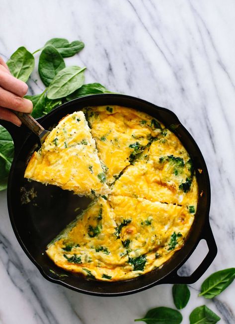 Broccoli, Cheddar & Spinach Frittata - Cookie and Kate Cheddar Frittata, Roasted Breakfast Potatoes, Broccoli And Cheddar, Spinach Frittata, Pastas Recipes, Overnight Oat, One Skillet Meals, Frittata Recipes, Breakfast Potatoes