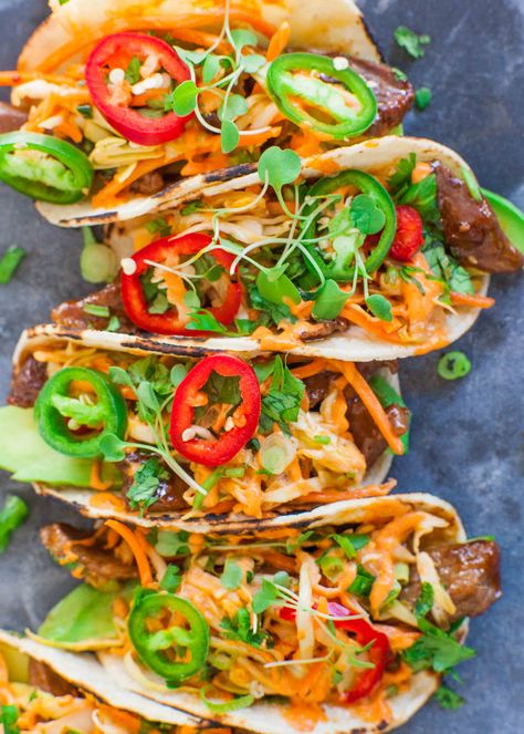 Spicy Korean Tacos Cooking Squid, Refreshing Summer Dinners, Chicken Coconut Soup, Squid Salad, Salad With Cucumber, Pad Thai Noodles, Random Recipes, Beef Salad, Shellfish Recipes