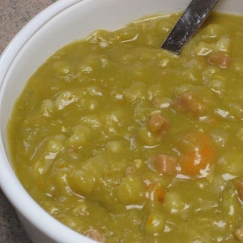 Runs for Cookies: RECIPE: Split Pea Soup (in the slow cooker) Split Pea Soup Slow Cooker, Split Pea Ham Soup, Easy Split Pea Soup, Green Split Pea Soup, Low Sodium Soup, Peas Soup, Yellow Split Pea Soup, Heart Healthy Recipes Low Sodium, Soup Slow Cooker