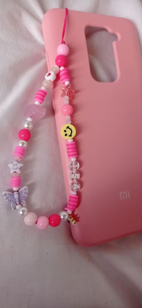 Pink Phone Strap, Phone Strap Ideas, Fone Strap, Phone Beads Strap, Diy Phone Strap, Phone Strap Aesthetic, Phone Charms Strap, Diy Earrings Materials, Phone Straps