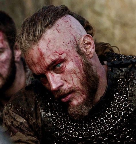 Ragnar Ragnar Lothbrok Icon, King Ragnar Lothbrok, Viking Wallpaper, Ragnar Lothbrok Vikings, Vikings Show, Viking Character, King Ragnar, Vikings Tv Show, Ivar The Boneless