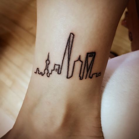 Shanghai Skyline ❤️ Shanghai Tattoo, Shanghai Skyline, The Bund, Shanghai, Tattoos For Guys, Cool Tattoos, Tattoo Quotes, Tatting, Tattoos