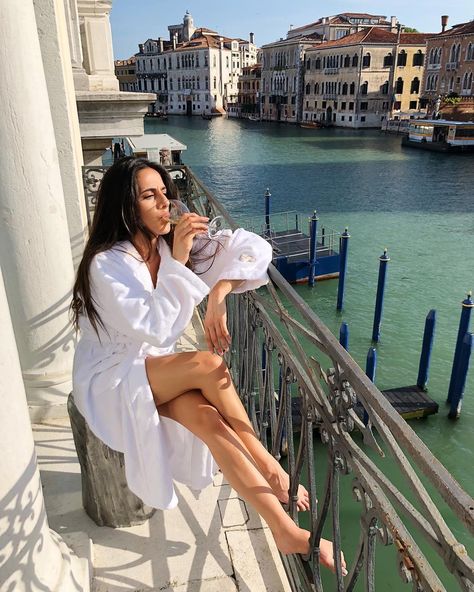 Just casually sipping champagne on our amazing balcony in Italy #venice Sipping Champagne Aesthetic, Champagne Aesthetic, Sipping Champagne, European Road Trip, Italy Venice, Move Abroad, Gold Aesthetic, City Girl, Pic Ideas