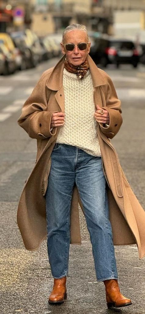 Linda Wright Style 2024, Linda Wright Style, Linda Wright, Parisian Outfits, Linda Evans, French Women Style, Minimalist Fashion Women, Advanced Style, French Women