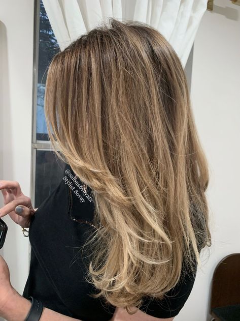 Semi Blonde Hair Highlights, Mousy Hair With Highlights, Blonde Highlights On Mousy Brown Hair, Blonde Hair On Dark Brown Hair, Natural Blonde Highlights Short Hair, Mousy Brown Hair With Blonde Highlights, Lived In Sandy Blonde, Blond Lowlights In Brown Hair, Bronde Layered Hair