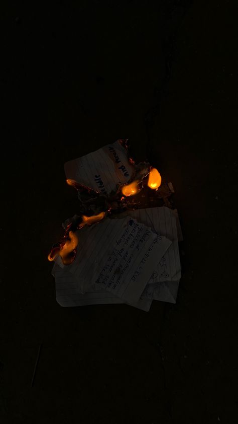 Book Boyfriend Wallpaper, Burning Pictures Aesthetic, Burning Book Aesthetic, Fire Aesthetic Dark, Dark Fire Aesthetic, Burning Paper Aesthetic, Paper On Fire, Burning Pictures, Burning Letters