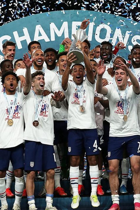 The United States beat Mexico 3-2 to win inaugural CONCACAF Nations League - Apparelnbags.com - Official Blog | League, Christian pulisic, Usmnt Usmnt Wallpaper, Usa Soccer Wallpaper, Tyler Adams, Usmnt Soccer, Team Usa Soccer, Soccer Backgrounds, Usa National Team, Usa Soccer Team, Soccer Outfit