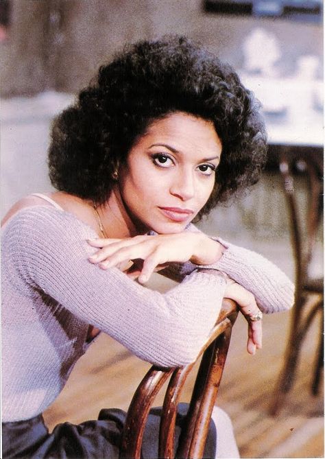 Debbie Allen Phylicia Rashad, Debbie Allen, Cicely Tyson, Black Actresses, Black Entertainment, Vintage Black Glamour, Black Hollywood, Black Celebrities, Cover Girl