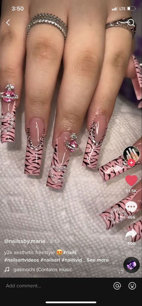 Tiger Print Acrylic Nails, Early 2000s Acrylic Nails, Pink Tiger Nails, Y2k Cheetah Print Nails, 2000s Acrylic Nails, 2000s Nail Designs, 2000s Nails Acrylic, Tiger Nails, Zebra Print Nails