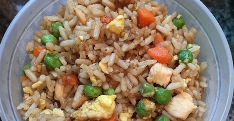 Fried Rice Restaurant Style Quick Fried Rice, Rice And Vegetables, Chinese Dinner, Restaurant Style Recipes, Chicken Fried Rice, Fried Rice Recipe, Chinese Dishes, Alfredo Sauce, Easy Weeknight Meals