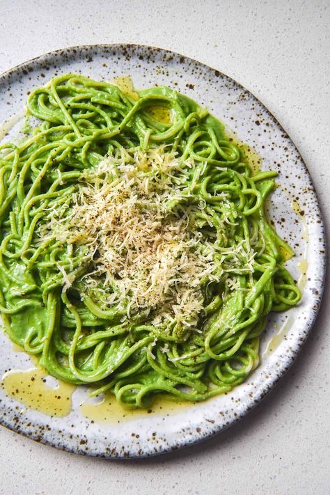 Green protein pasta sauce - George Eats Cottage Cheese Pesto Sauce, Pasta Sauce With Zucchini, Protein Pasta Sauce, Protein Pesto Pasta, Lactose Free Cottage Cheese, Green Pasta Sauce, Tofu Protein, Cottage Cheese Pasta, High Protein Pasta