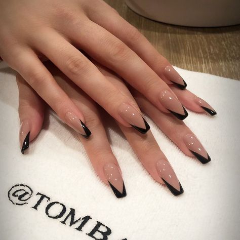 Tom Bachik, French Pedicure, Nude Nail Designs, Simple Acrylic Nails, French Tip Acrylic Nails, Winged Liner, Acrylic Nails Coffin Short, Hailee Steinfeld, Accent Nails