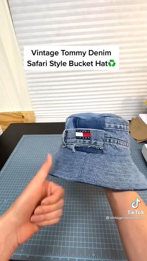 Jean Bucket Hat Diy, Upcycled Bucket Hat, Make Bucket Hat, Denim Upcycle Clothing, Upcycled Hats, Jeans Bucket Hat, Bucket Hat Diy, Bucket Hat Sewing, Diy Bucket Hat