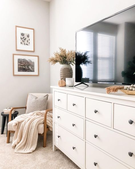 D I A N A on Instagram: “This sitting corner in our bedroom has quickly became one of my favorite spaces. I’m really hoping that it doesn’t become the laundry…” Different Nightstands On Each Side, Different Nightstands, Sitting Corner, Minimalist Living, Minimalist Living Room, Dresser As Nightstand, Cozy Bedroom, Idaho, Room Inspiration