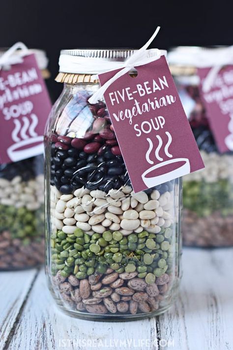 Vegan Jar Meals, Five Bean Soup, Jar Soups, Bean Soup Mix Recipe, Soup Mix In A Jar, Jar Soup, Jar Food Gifts, Mason Jar Soup, Jar Mixes