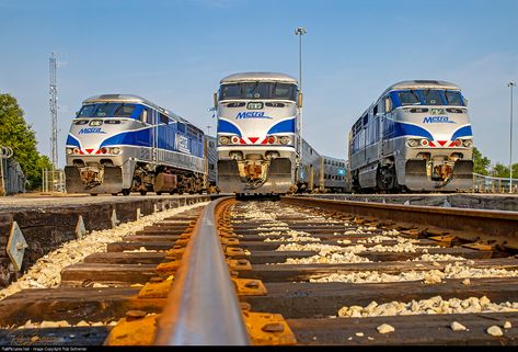 RailPictures.Net Photo: METX 77 Metra EMD F59PHI at Antioch, Illinois by Rob Schreiner Antioch Illinois, Cloud Gate, Image Types, Illinois, The Twenties, Google Images, Photographer, High Quality, Travel