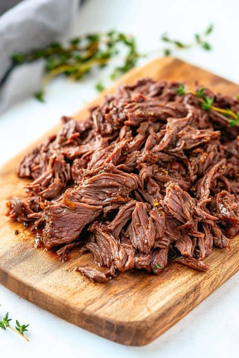 Try this Barbacoa beef in the slow cooker for a feast to remember! With savory spices and smoky chipotle peppers, it's a Mexican delight. Beef Barbacoa Slow Cooker, Slow Cooker Barbacoa, Barbacoa Recipe, Leftover Beef, Mexican Beef, Chipotle Peppers, Barbacoa Beef, Beef Chuck Roast, Barley Soup