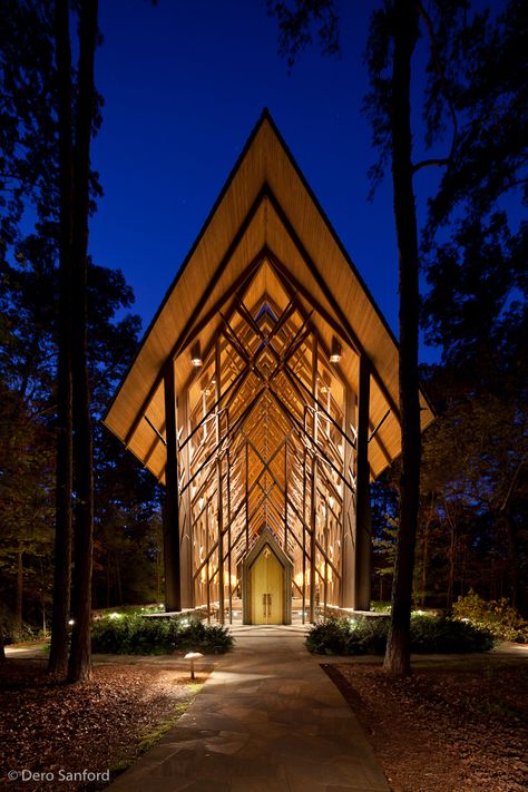 Anthony Chapel at night by Dero Sanford Garvan Woodland Gardens, Anthony Chapel, Arkansas Wedding Venues, Thorncrown Chapel, Woodland Gardens, Wooded Landscaping, Hot Springs Arkansas, Church Architecture, Woodland Garden