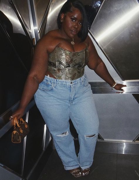 Club Outfit Night, Thick Fashion, Plus Size Baddie, Plus Size Baddie Outfits, Chill Fits, Black Women Fashion, Curvy Girl Outfits, Curvy Outfits, Cute Simple Outfits