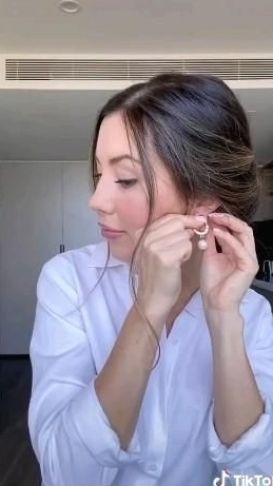 Interview Hairstyles, Hairstyle Video, Office Hairstyles, Hair Scarf Styles, Hair Upstyles, Easy Hair Updos, Peinados Fáciles Para Cabello Corto, Hair Stylies, Work Hairstyles