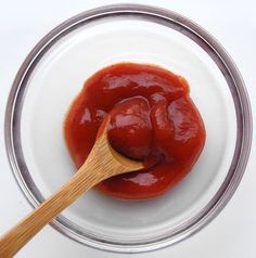 Heinz Chili Sauce Recipe, Homemade Chili Sauce, Heinz Chili Sauce, Chili Sauce Recipe, Ketchup Recipe, Cooking Substitutions, Homemade Ketchup, Homemade Spice Blends, Homemade Condiments