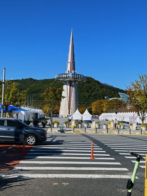 #daejeon #daejeon travel #daejeon city #aesthetically pleasing #photography #aestheitcs #korea travel #south korea #beautiful photos #korea #photoart #photooftheday #instadaily Travel South Korea, Cities In Korea, Korea Aesthetic, Daejeon, Korea Travel, Travel South, Aesthetically Pleasing, South Korea, Photo Art