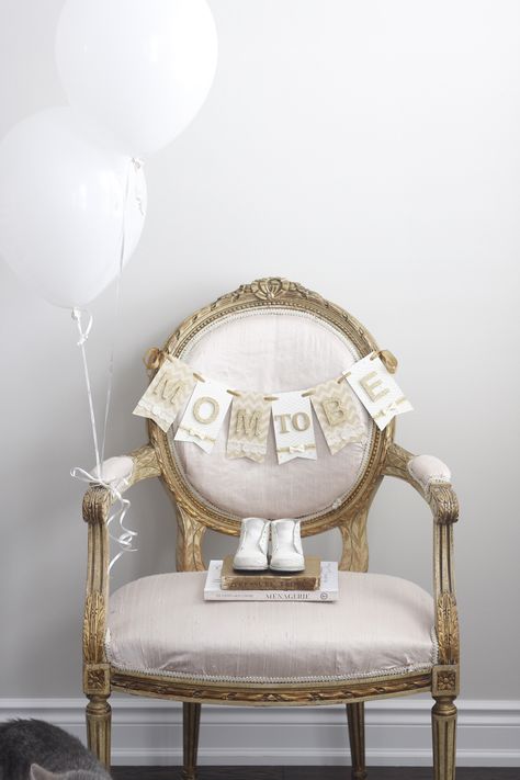 Mom To Be Chair Decoration Ideas, Baby Shower Mom Chair, Baby Shower Chair Ideas, Mom To Be Chair, Baby Shower Chair For Mom, Baby Danielle, Paige Smith, Baby Shower Chair, Event Chairs