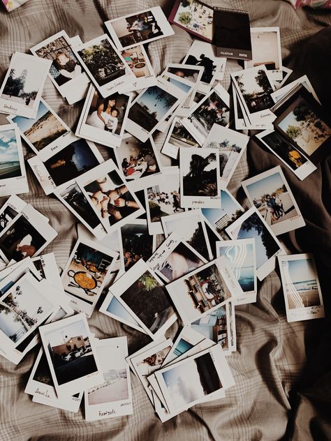 polaroids photos moments vso edits Jm Logo, Memories Aesthetic, High School Memories, Polaroid Photography, Polaroid Wall, Vision Board Pictures, Polaroid Pictures, School Memories, Polaroid Photos