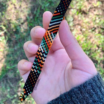 Normal pattern #49125 | BraceletBook Knot Bracelets, Cool Friendship Bracelets, Diy Bracelets With String, String Bracelet Patterns, Diy Friendship Bracelets Tutorial, Cute Friendship Bracelets, Bracelet Inspo, String Bracelets, Fall Mood