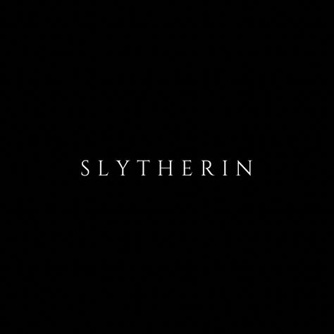 Slytherin Fanart, Dark Slytherin Aesthetic, Slytherin Vibes, Slytherin Emblem, Slytherin Room, Harry Potter Iphone Wallpaper, Princess Banner, Dream Word, Harry Potter Iphone