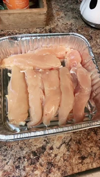 Josie Parrella on TikTok Lazy Meal Prep, Chicken Tenders Recipes, Tenders Recipes, Melt In Your Mouth Chicken, Stews And Soups, Chicken Breast Recipes Baked, Chicken Baked, Chicken Recipes For Dinner, Tik Tok Recipes