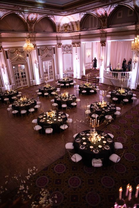 Wedding Area Indoor, High Ceiling Wedding Decor, Wedding Party Decorations Indoor, Wedding Reception Ideas Indoor Elegant Modern, Wedding Venues Indoor Simple, Small Wedding Venues Indoor, Small Wedding Reception Ideas Indoor, Small Wedding Ideas Indoor, Small Intimate Wedding Reception